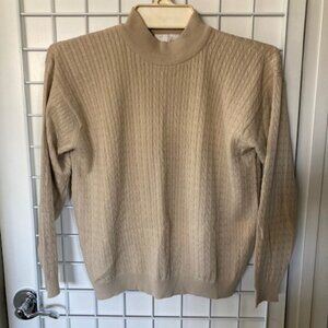 Beige Bellessa Sweater Size Large